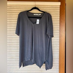 NWT Michael Stars Gray Tee